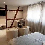 Hotel L Ecrevisse *